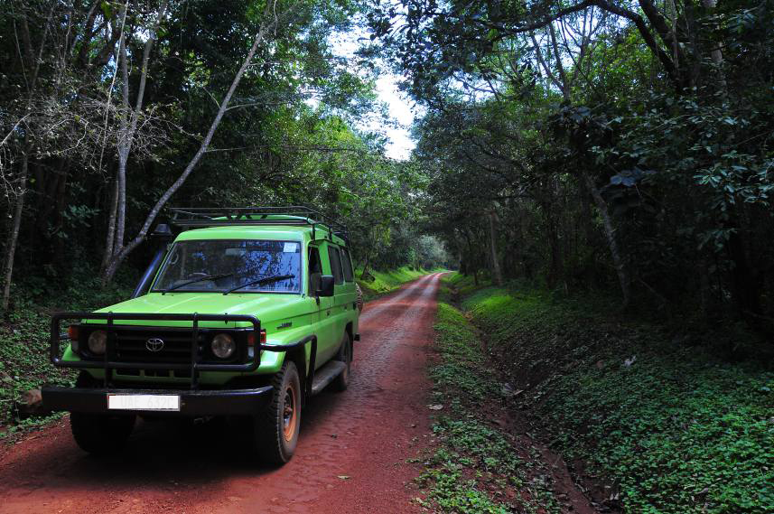 A Safari tour car driving to Mgahinga. Credit Uganda Wildlife Authority